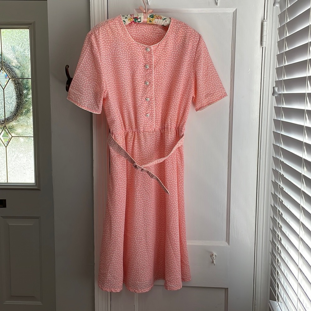 Vintage peach button-up shirt dress with belt